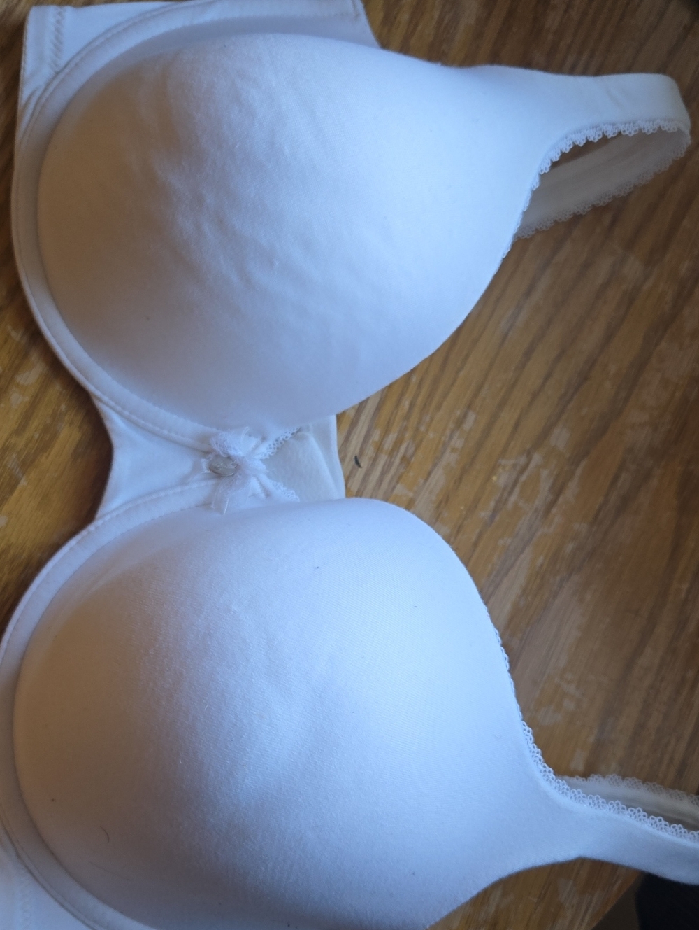 VICTORIA'S SECRET LINED PERFECT COVERAGE UNDERWIRE BRA SIZE 40D